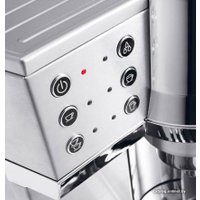 Рожковая кофеварка DeLonghi EC 860.M