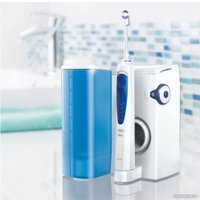 Электрическая зубная щетка и ирригатор Oral-B WaterJet Cleaning system OC16.523.1U + Pro 700