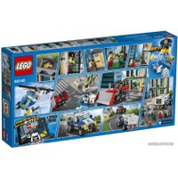 Конструктор LEGO City 60140 Ограбление на бульдозере
