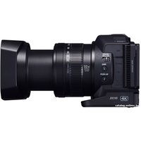 Видеокамера Canon XC10