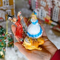 Елочная игрушка Gisela Graham Alice in Christmas Land Белый кролик с трубой 10036