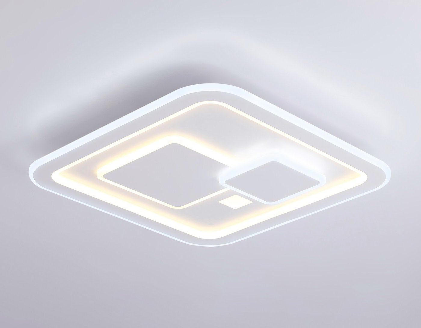 

Припотолочная люстра Ambrella light FA7712 WH