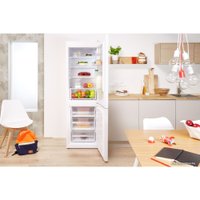 Холодильник Indesit DFE 4200 W