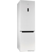 Холодильник Indesit DF 5200 W