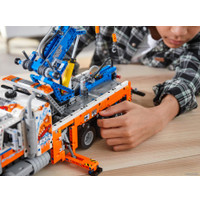 Конструктор LEGO Technic 42128 Грузовой эвакуатор