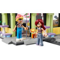 Конструктор LEGO Friends Heartlake City Cafe 42618