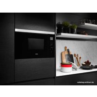 Микроволновая печь AEG MBB1756SEM