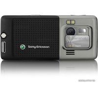 Кнопочный телефон Sony Ericsson C702