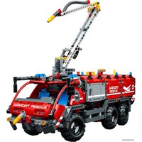 Конструктор LEGO Technic 42068 Автомобиль спасательной службы