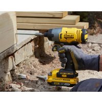  Stanley SFMCK465D2S (шуруповерт, винтоверт, 2 АКБ, сумка)