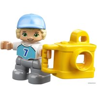 Конструктор LEGO Duplo 10946 Семейное приключение на микроавтобусе