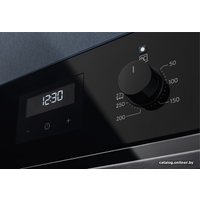 Электрический духовой шкаф Electrolux OEF3H70TK