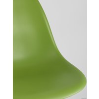 Стул Stool Group Eames DSW (зеленый)