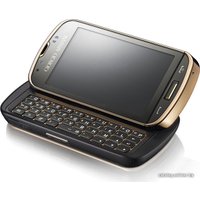 Телефон Samsung B7620 Giorgio Armani