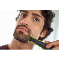 Триммер для бороды и усов Philips OneBlade QP2520/20
