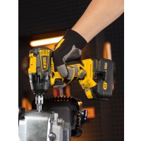 Гайковерт Denzel CIW-IB-300 26501 (с 1-им АКБ, кейс, набор оснастки)