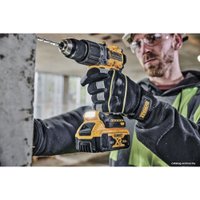 Ударная дрель-шуруповерт DeWalt DCD805P2T (с 2-мя АКБ, кейс)