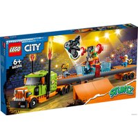 Конструктор LEGO City Stuntz 60294 Грузовик для шоу каскадеров