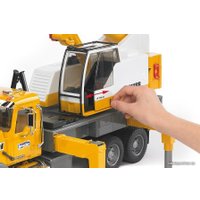 Автомобиль с краном Bruder MACK Granite Liebherr crane truck 02818
