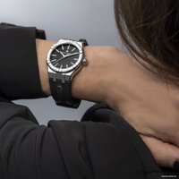 Наручные часы Maurice Lacroix Aikon AI1106-SS000-350-2