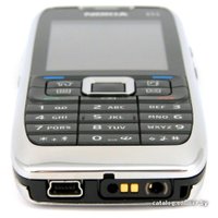 Смартфон Nokia E51-1