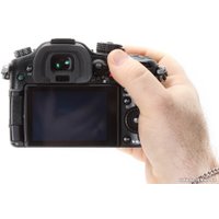 Беззеркальный фотоаппарат Panasonic Lumix DMC-GH4 Body