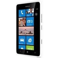Телефон Nokia Lumia 900