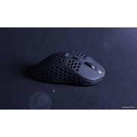 Игровая мышь Dream Machines DM6 Holey Duo