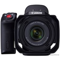 Видеокамера Canon XC10
