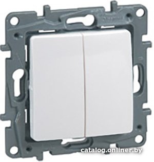 Выключатель проходной Legrand Etika 6 722 12