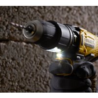 Ударная дрель-шуруповерт Stanley SFMCD711D22 (с 2-мя АКБ, кейс)