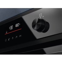 Электрический духовой шкаф Electrolux SteamBake 600 EOD6F77H