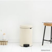 Мусорное ведро Brabantia Pedal Bin NewIcon 12 л (миндальный)