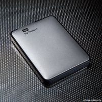 Внешний накопитель WD My Passport 1TB Silver (WDBEMM0010BSL)