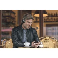 Наушники Beyerdynamic Aventho Wireless (коричневый)