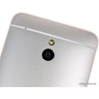 Телефон HTC One mini