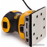 Виброшлифмашина DeWalt DWE6411