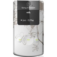 Кнопочный телефон Sony Ericsson W508 Walkman