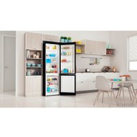 Холодильник Indesit ITR 5200 B