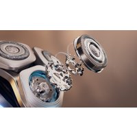 Электробритва Philips i9000 Prestige SkinIQ XP9200/30