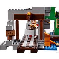 Конструктор LEGO Minecraft 21155 Шахта крипера