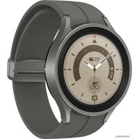 Умные часы Samsung Galaxy Watch 5 Pro 45 мм (серый титан)