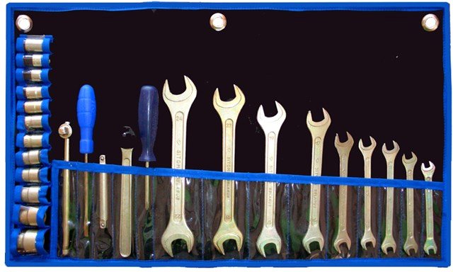 

Универсальный набор инструментов СИТОМО №1 (26 предметов)