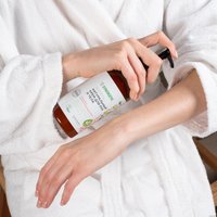  Synergetic Крем для рук и тела Карамельное яблоко и ваниль 380 мл