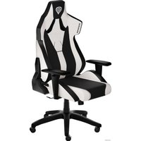 Игровое (геймерское) кресло Genesis Nitro 650 (черный/белый)