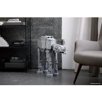 Конструктор LEGO Star Wars 75313 AT-AT