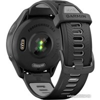 Умные часы Garmin Forerunner 265 (черный/пудрово-серый)