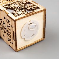 Елочная игрушка Luazon Lighting Домик со снежинками 6117284