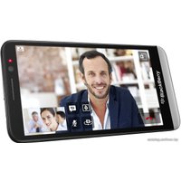 Телефон BlackBerry Z30