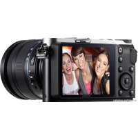 Беззеркальный фотоаппарат Samsung NX210 Double Kit 18-55mm + 16mm